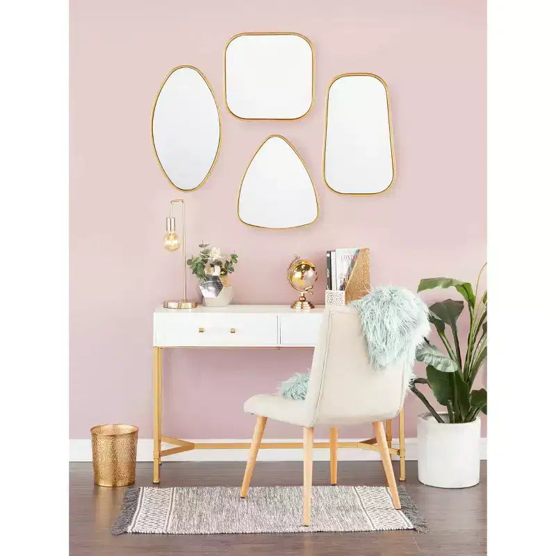 Specchio da parete in legno con forme variegate oro: Moderna cornice in ferro, montaggio a parete, nessun assemblaggio richiesto