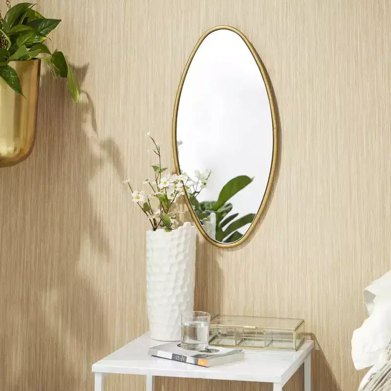Specchio da parete in legno con forme variegate oro: Moderna cornice in ferro, montaggio a parete, nessun assemblaggio richiesto